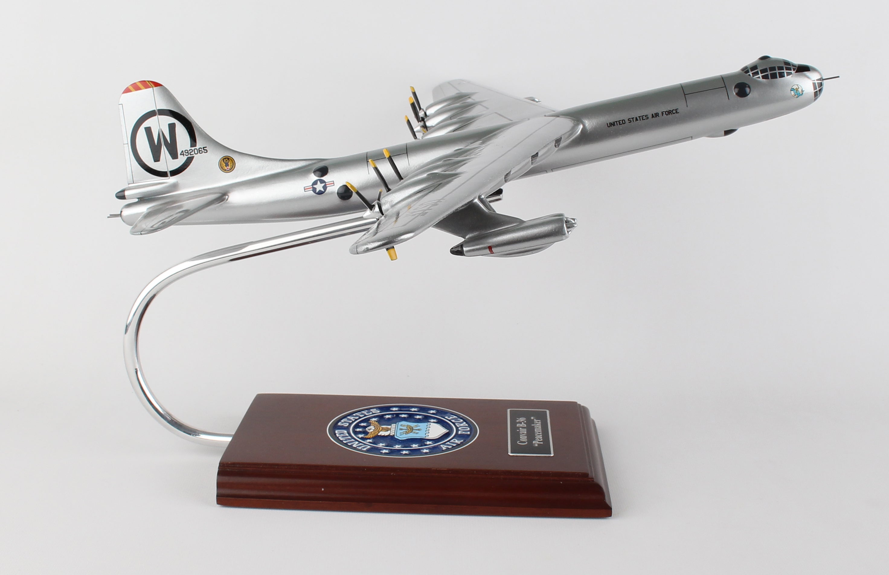 Executive Series B19125 Exec Ser B-36 Peacemaker 1/125 (Ab36)
