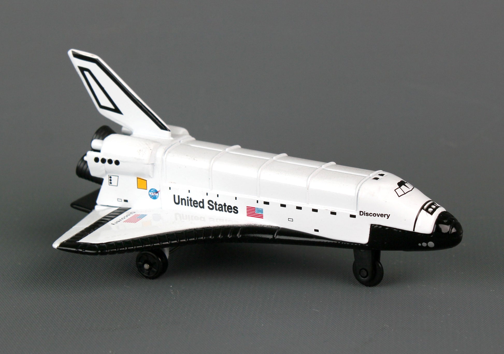 Daron Runway 24 RW825 Runway24 Space Shuttle No Runway