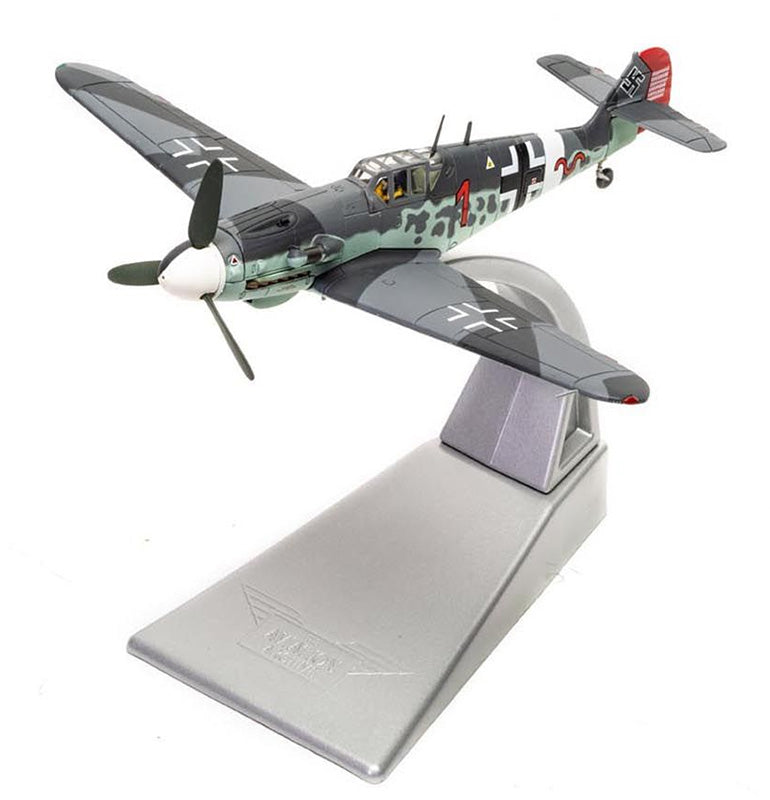Corgi AA27111 1/72 Scale Messerschmitt Bf 109G -2 Trop Red 1 Hpt