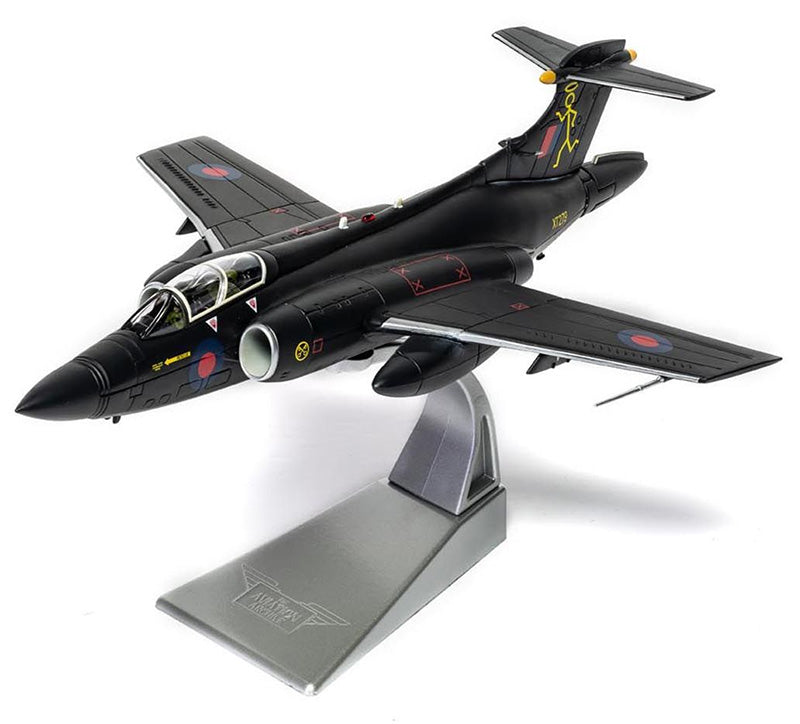Corgi AA34114 1/72 Scale Hawker Siddeley Buccaneer - S2B XT279