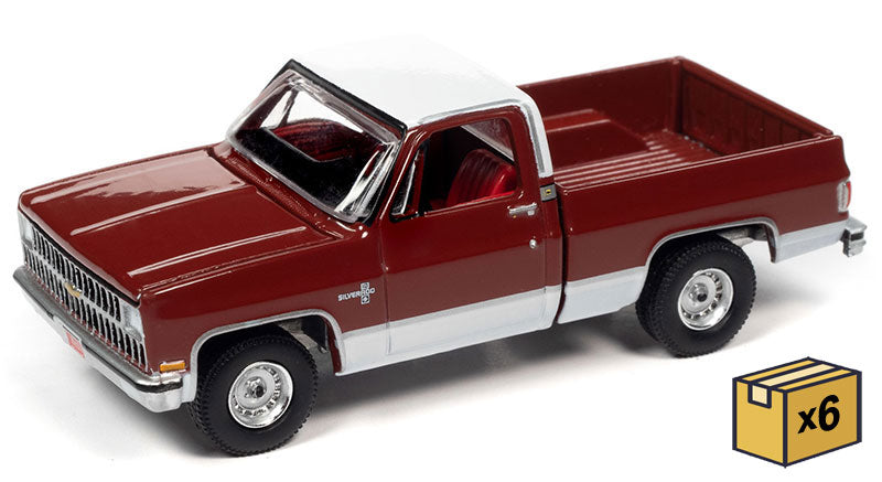Auto World AWSP062-A-CASE 1/64 Scale 1981 Chevrolet Silverado 10