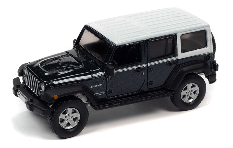 Auto World AWSP108-B 1/64 Scale 2017 Jeep Wrangler Chief Edition