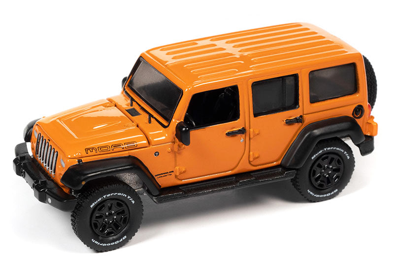 Auto World AWSP130-A 1/64 Scale 2013 Jeep Wrangler Unlimited Moab Edition