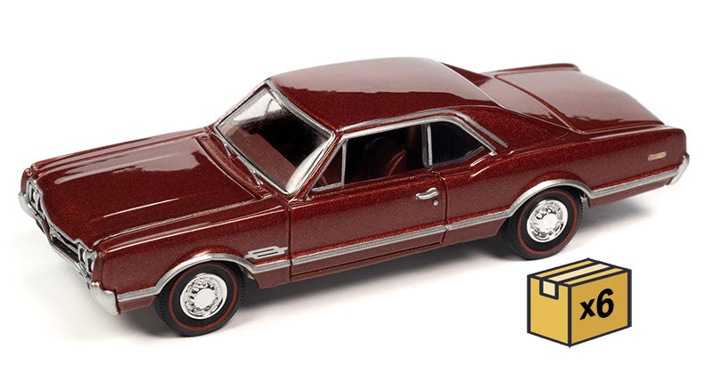 Auto World AWSP132-A-CASE 1/64 Scale 1966 Oldsmobile 442