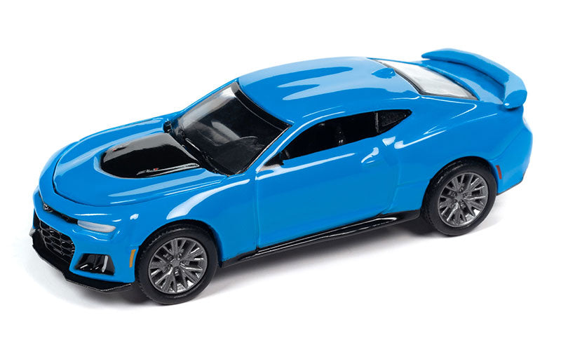 Auto World AWSP138-B 1/64 Scale 2022 Chevrolet Camaro ZL1