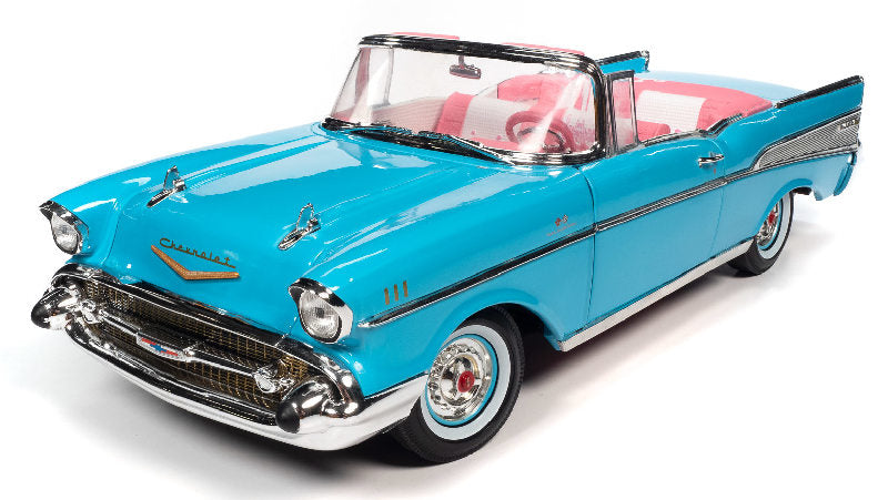 Auto World AWSS135 1/18 Scale Barbie - 1957 Chevrolet Bel Air