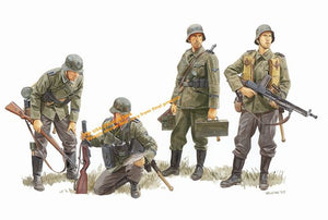Dragon Models 6281 1/35 German Regiment France 1940 (4) (Re-Issue)