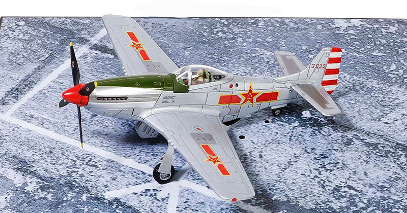 Forces Of Valor FV-812013B 1/72 Scale P-51D Mustang - 2nd Sqd ACG