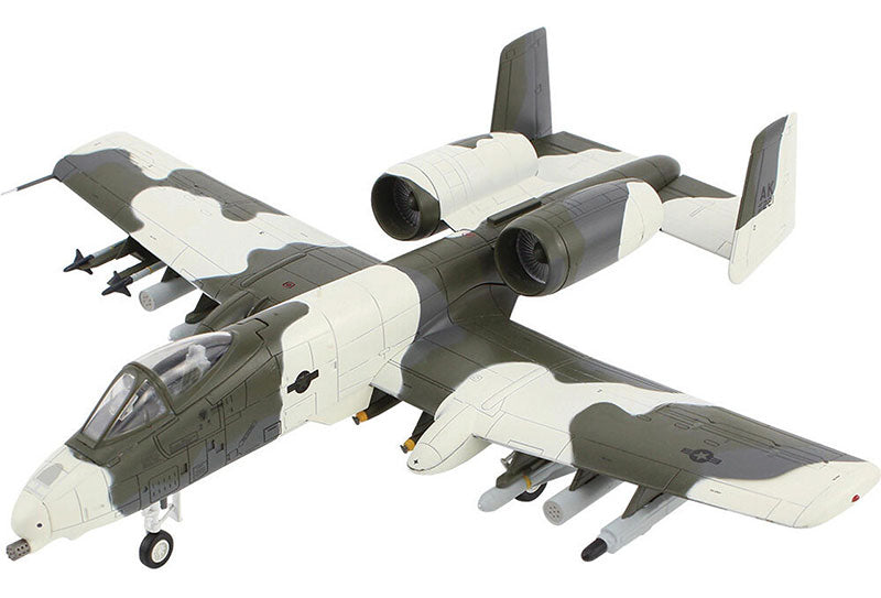 Hobby Master HA1336 1/72 Scale A-10A Thunderbolt II - 18th TFS