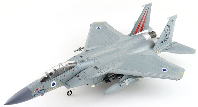 Hobby Master HA4535 1/72 Scale F-15D Baz - 957 'Markia Schakim' Sky Blazer