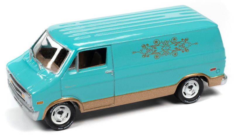 Johnny Lightning JLSP167-B 1/64 Scale 1976 Dodge Tradesman Van
