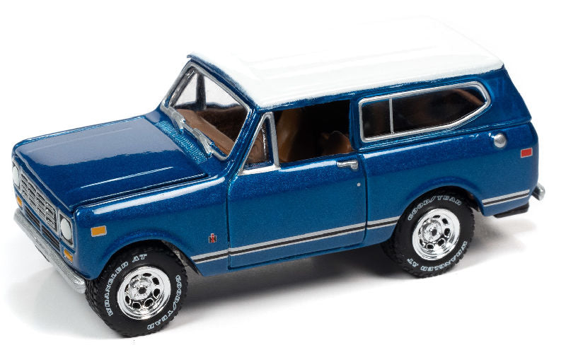 Johnny Lightning JLSP168-B 1/64 Scale 1979 International Scout II in Dark Blue Metallic