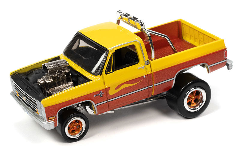 Johnny Lightning JLSP228-A 1/64 Scale 1985 Chevrolet Silverado Pickup Truck