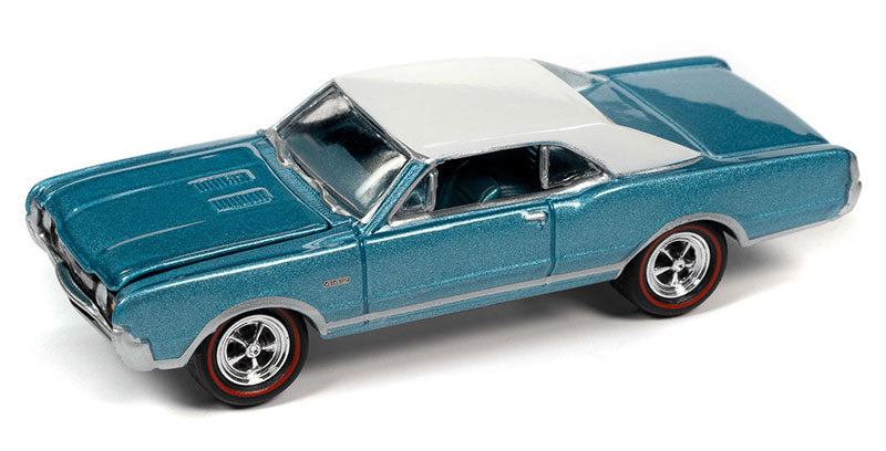 Johnny Lightning JLSP289-A 1/64 Scale 1967 Oldsmobile 442