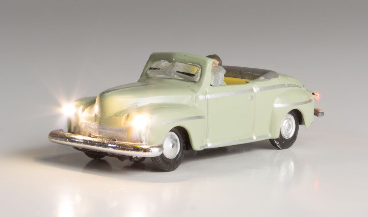 Woodland Scenics 5614 N Scale Just Plug(R) Lighted Vehicle -- Cool Convertible (Light Green)