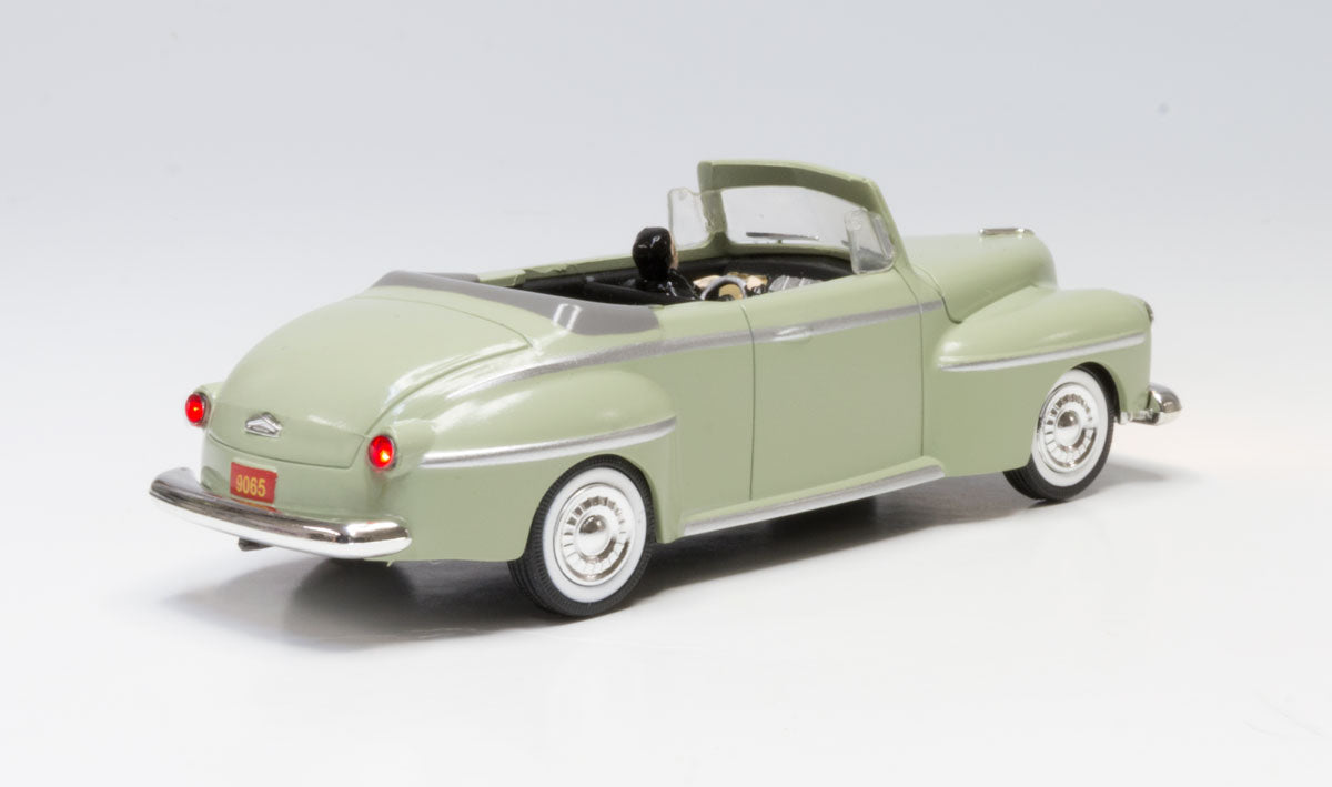 Woodland Scenics 5974 O Scale Just Plug(R) Lighted Vehicle -- Cool Convertible (Light Green)
