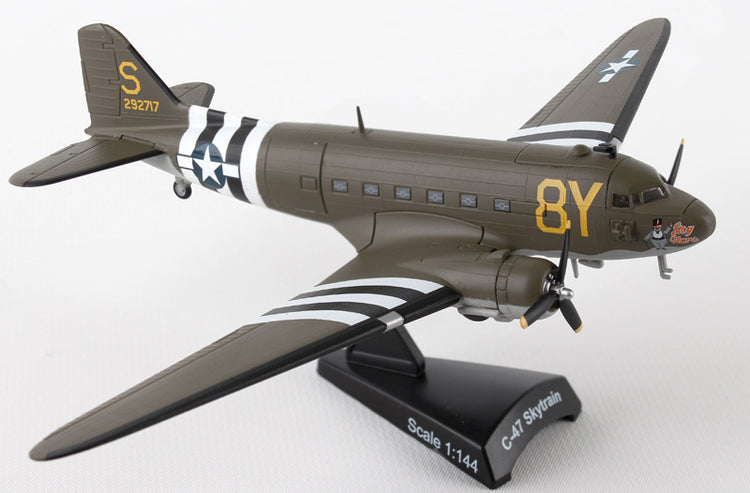 Daron PS5558-2 1/144 Scale C-47 Skytrain - USAAF