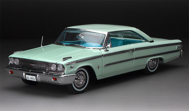 Sunstar SS-1469 1/18 Scale 1963 Ford Galaxie 500 XL Hardtop