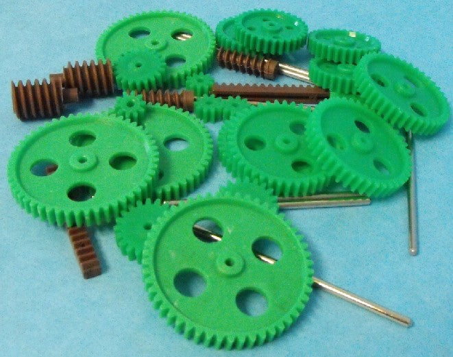 Stevens Motors MR8 Assorted Large Plastic Motor Gears & Metal Shafts (27pcs)
