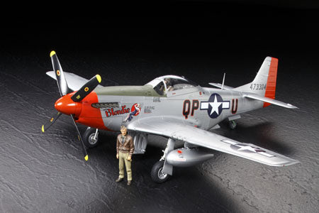 Tamiya 60322 1/32 P51D Mustang Fighter