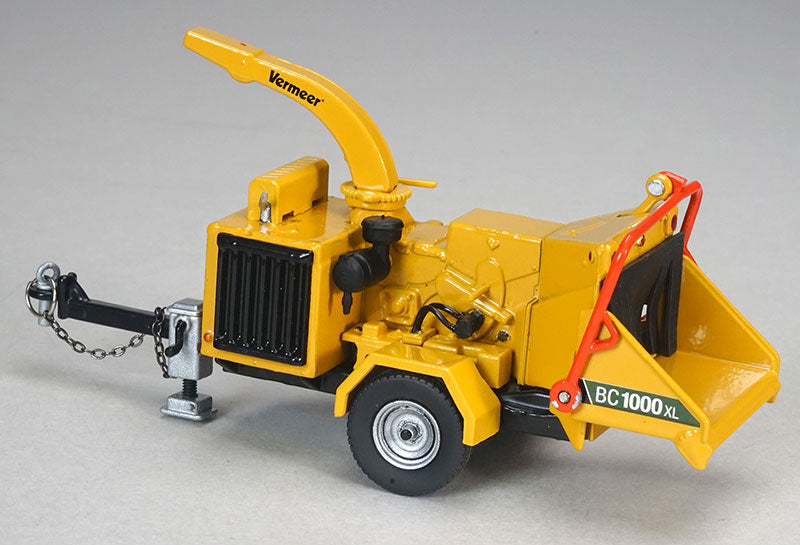 Spec-Cast VMR-003 1/50 Scale Vermeer BC1000XL Wood Chipper Features: Pin style hitch