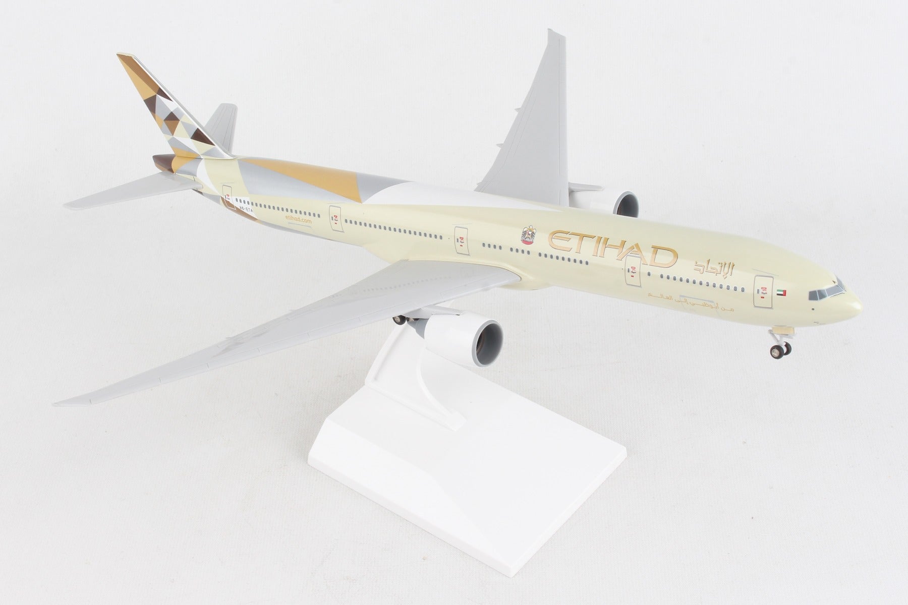 Skymarks SKR1067 Skymarks Etihad 777-300Er 1/200 W/Gear