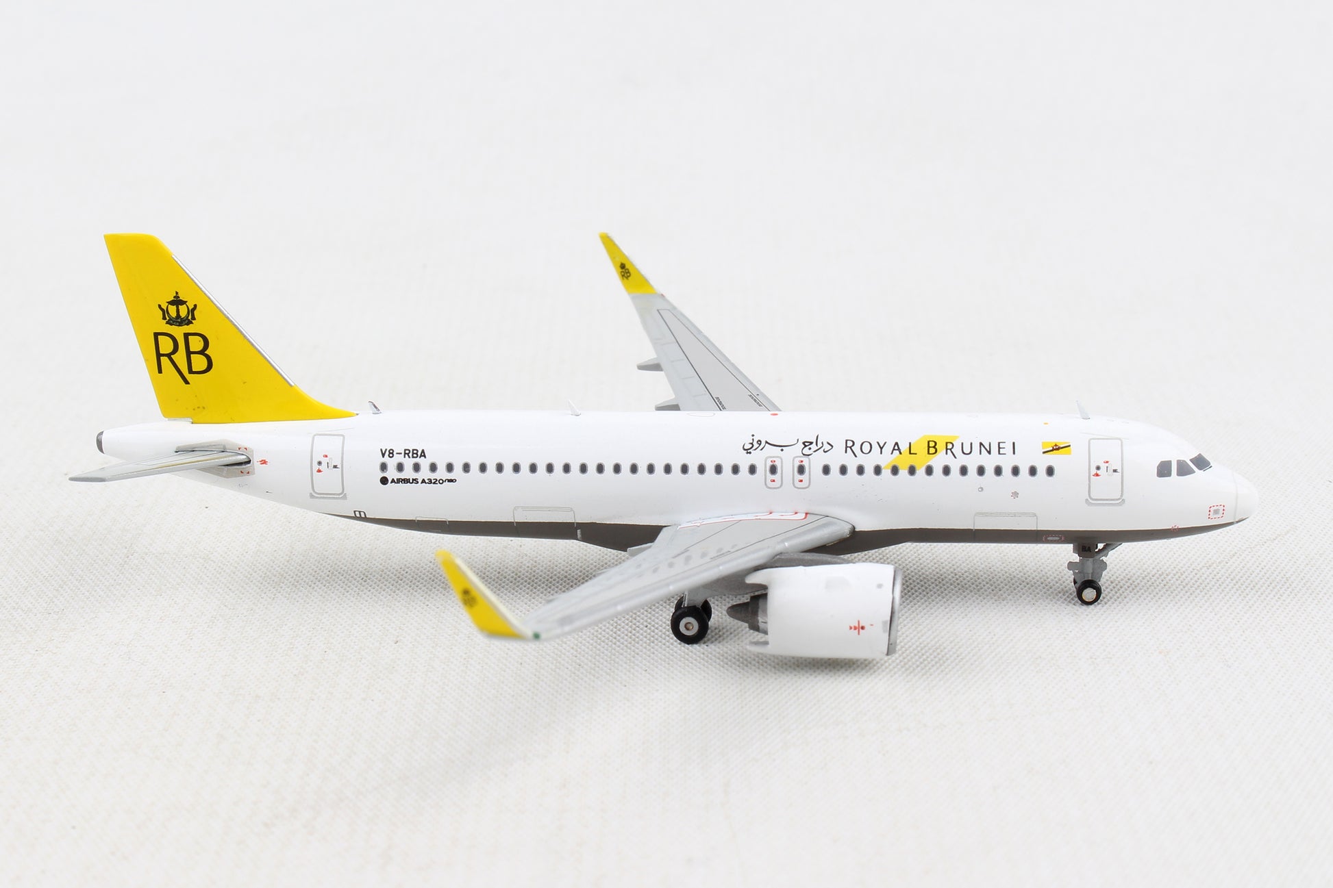 Gemini Jets 1/400 GJ1717 Gemini Royal Brunei A320Neo 1/400 Reg#V8-Rba