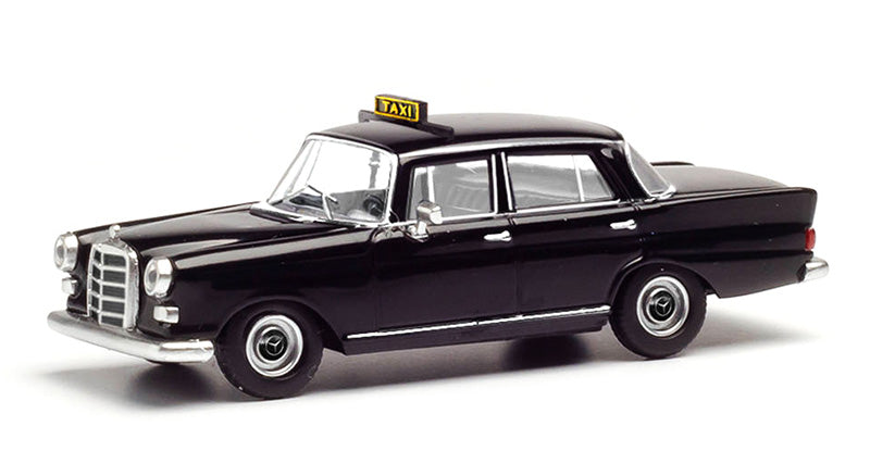 Herpa 95686 1/87 Scale Taxi - Mercedes-Benz 200 Fintail
