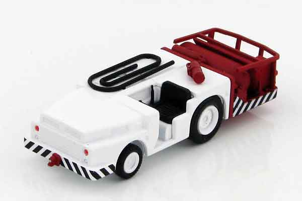 Hobby Master HD2003B 1/72 Scale U.S Navy Fire Tractor