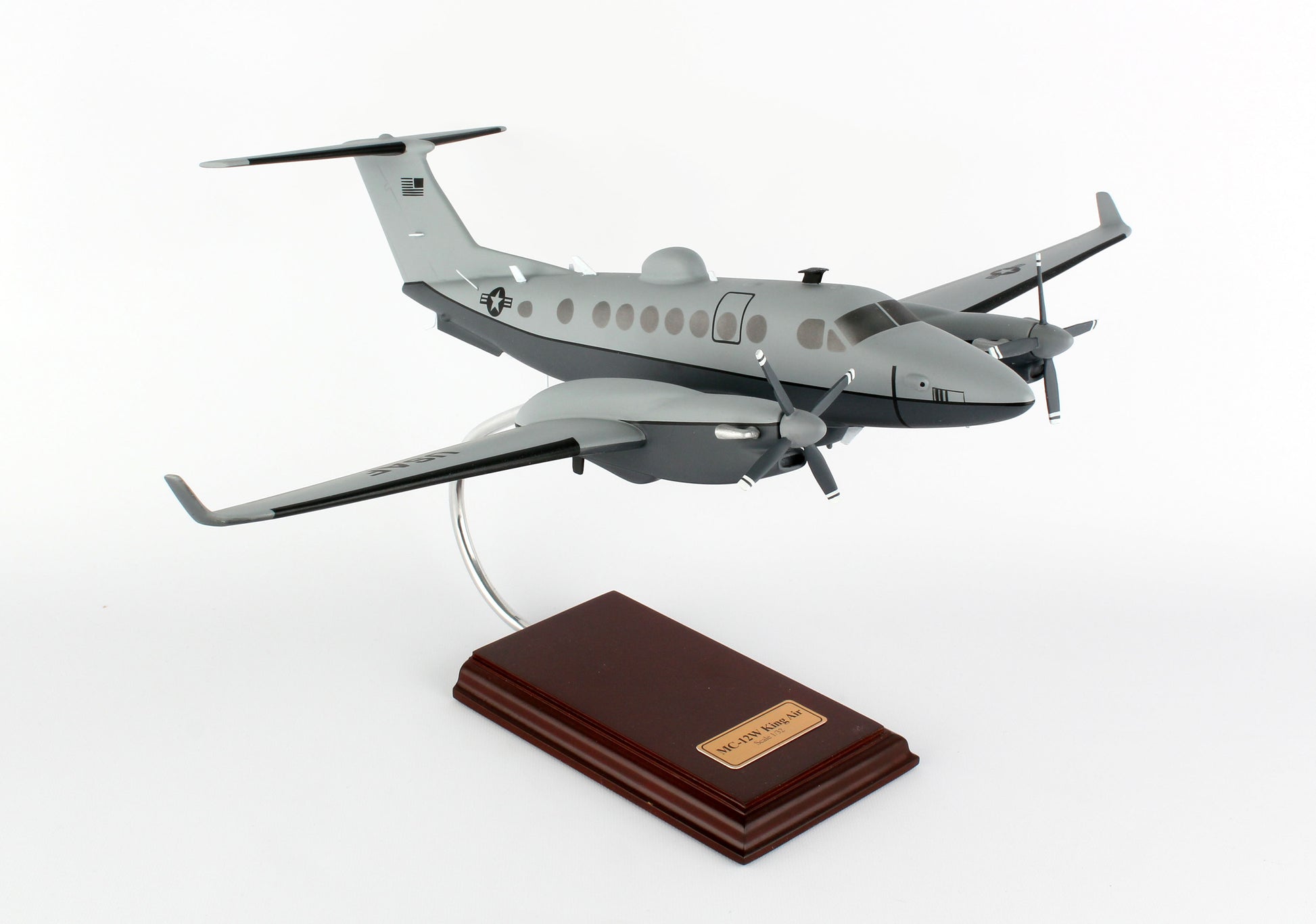 Executive Series B17032 Exec Ser Mc-12W Usaf 1/32 Project Liberty (Khmc12Tr)