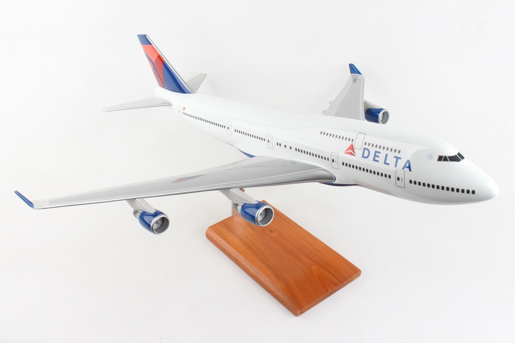 Executive Series G40210 Exec Ser Delta 747-400 1/100 New Livery (Kb747Dtr)