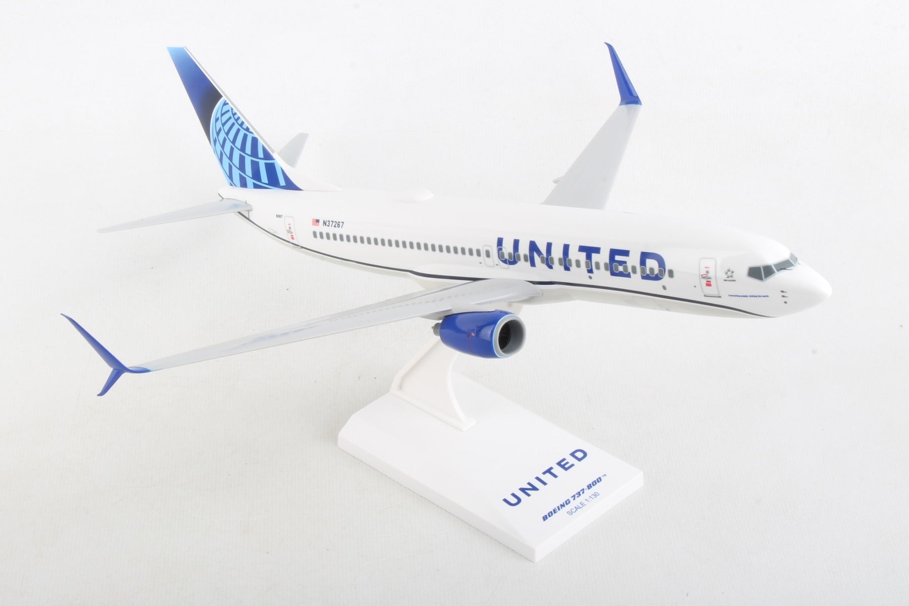 Skymarks SKR1028 Skymarks United 737-800 1/130 2019 Livery