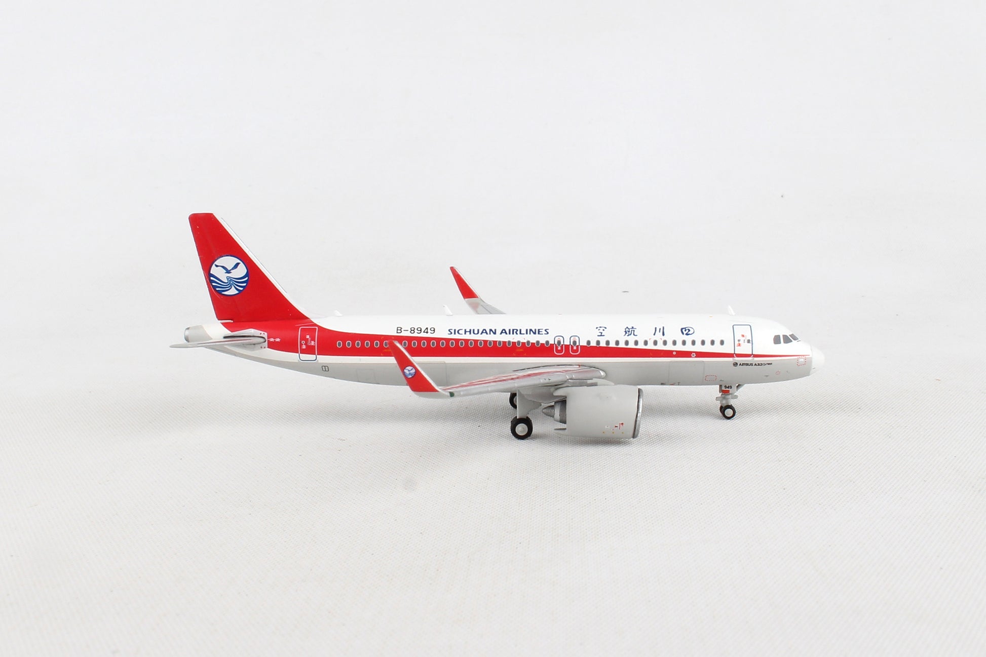Gemini Jets 1/400 GJ1716 Gemini Sichuan A320Neo 1/400 Reg#B-8949