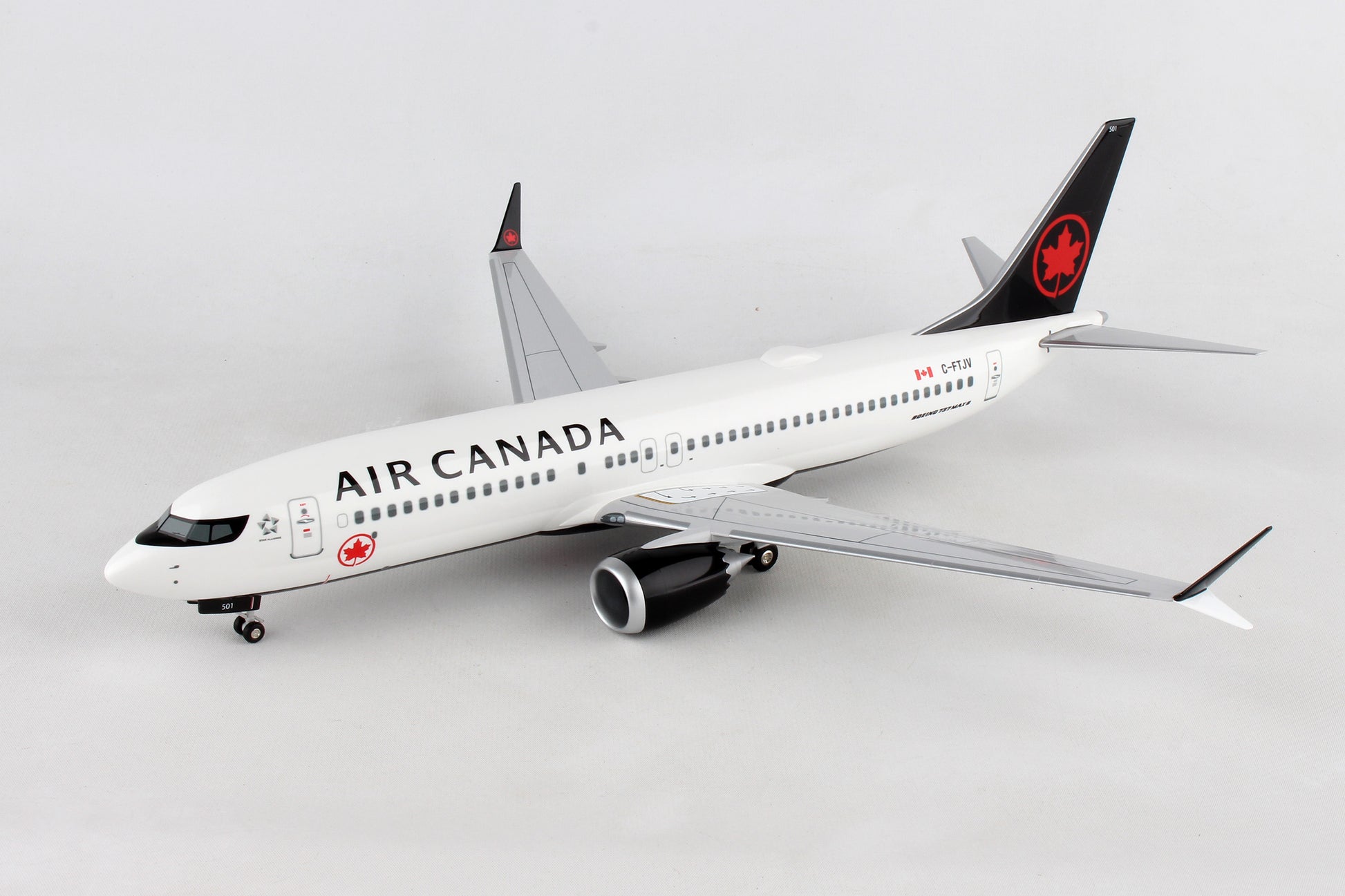 Skymarks Supreme SKR8279 Skymarks Air Canada 737Max8 1/100 W/Wood Stand & Gear
