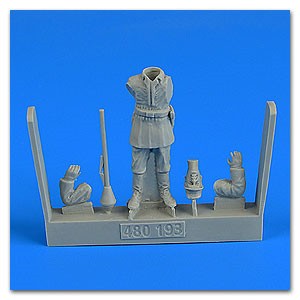 Aerobonus 480193 1/48 WWII German Infantry (Standing w/Panzerfaust) (D)