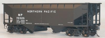Accurail 7704 HO Scale 50T Os Twin HOpper Np