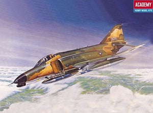 Academy 12605 1/144 F4E Phantom II Fighter