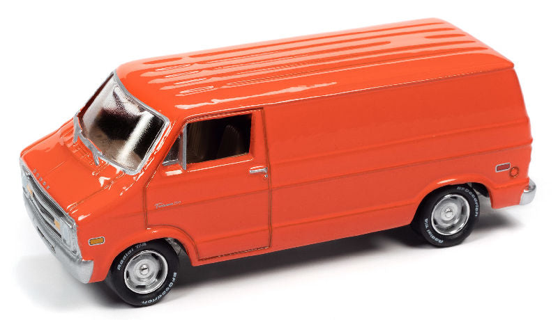 Johnny Lightning JLSP167-A 1/64 Scale 1976 Dodge Tradesman Van