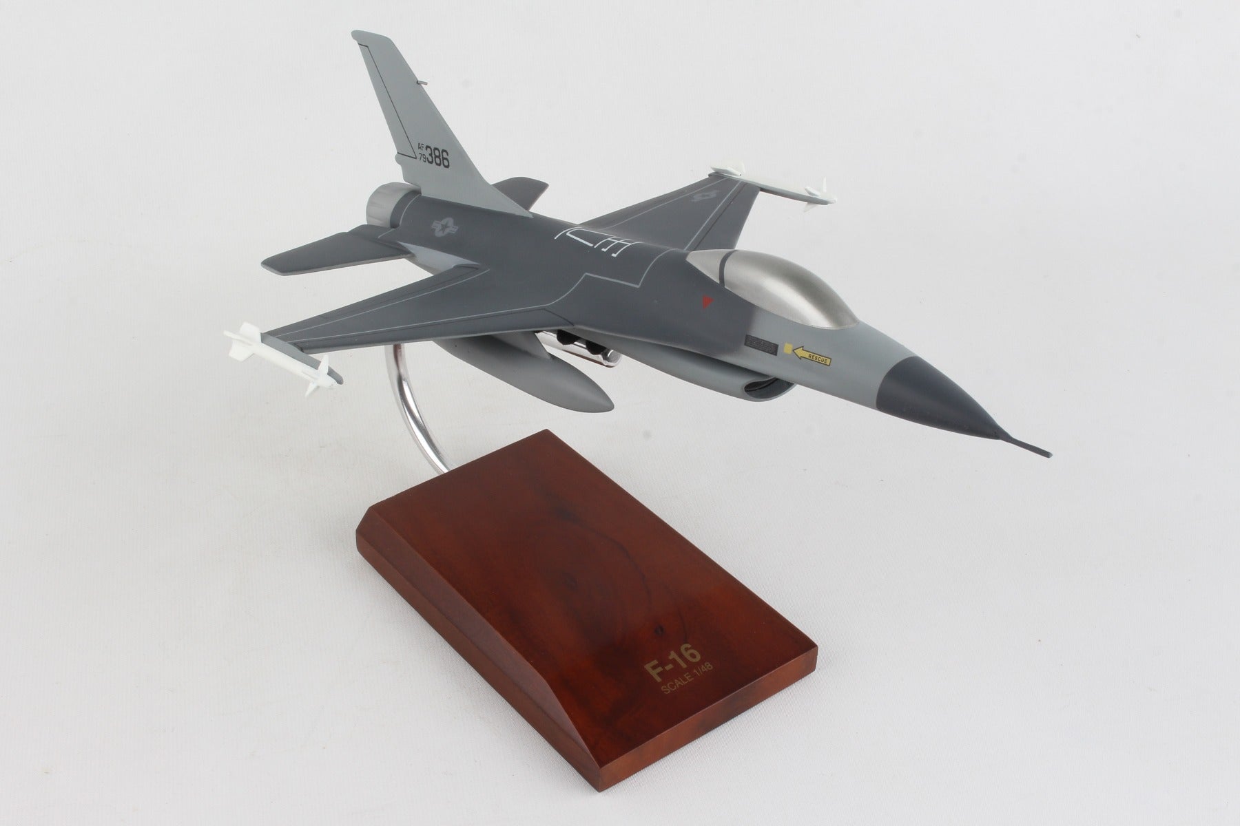 Executive Series B4148 Exec Ser F-16A Falcon 1/48 (Cf016Tp)