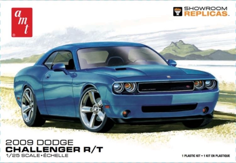 AMT Model Kits 1117 1/25 2009 Dodge Challenger R/T