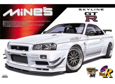 Aoshima 59869 1/24 2002 Nissan Mines Skyline GT-R 2-Door Car