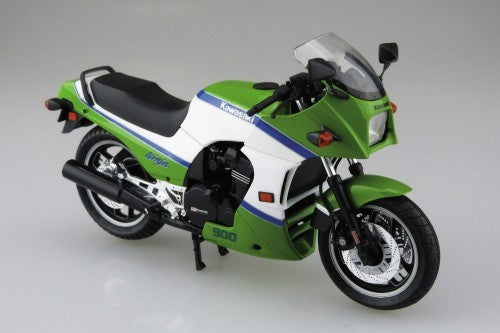 Aoshima 64993 1/12 1985 Kawasaki GPZ900R Ninja Motorcycle