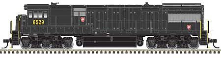 Atlas Model Railroad 10003667 HO Scale GE U28C - Standard DC - Master(R) Silver -- Pennsylvania Railroad 6527 (Brunswick Green, black)