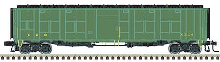 Atlas O 3007722 O Scale Express Boxcar - Converted Troop Sleeper - 3-Rail - Ready to Run -- Chesapeake & Ohio (MOW, green, yellow)