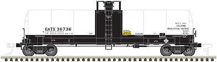 Atlas O 3008207 O Scale 17,360-Gallon Tankcar - 2-Rail - Ready to Run -- GATX (white, black)