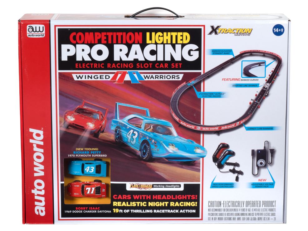 Auto World 34903 HO Winged Warrior 1970 Plymouth Superbird Slot Car 19' Racing Set