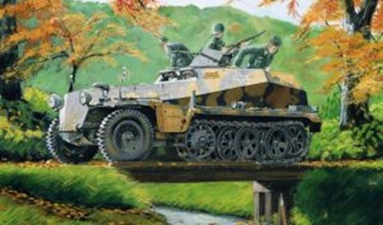 Dragon Models 6117 1/35 Sdkfz 250/1 le SPW ALTE Tracked Vehicle (Re-Issue)