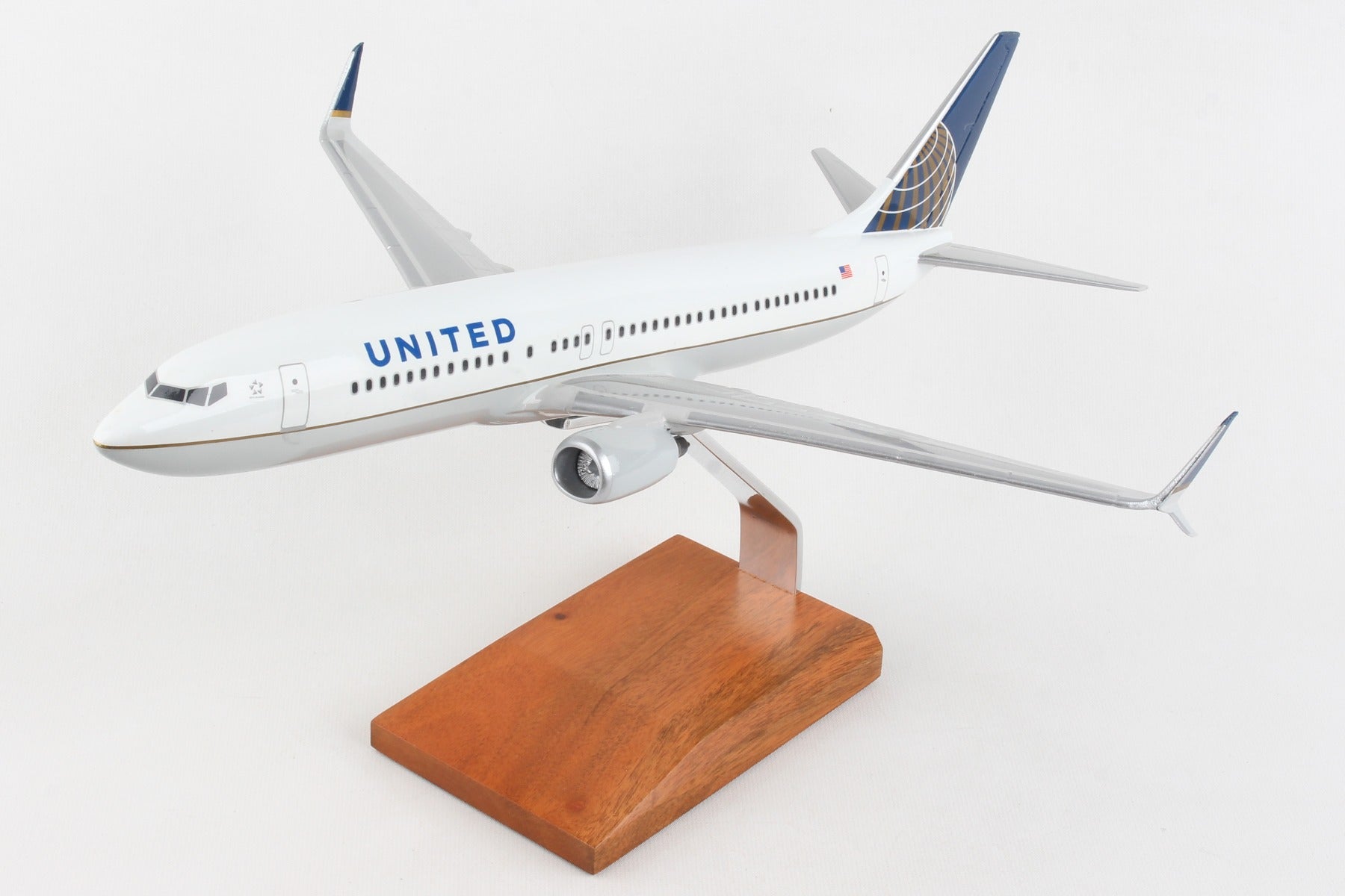 Executive Series G40100 Exec Ser United 737-800 1/100 Post Continental Merger (Kb737