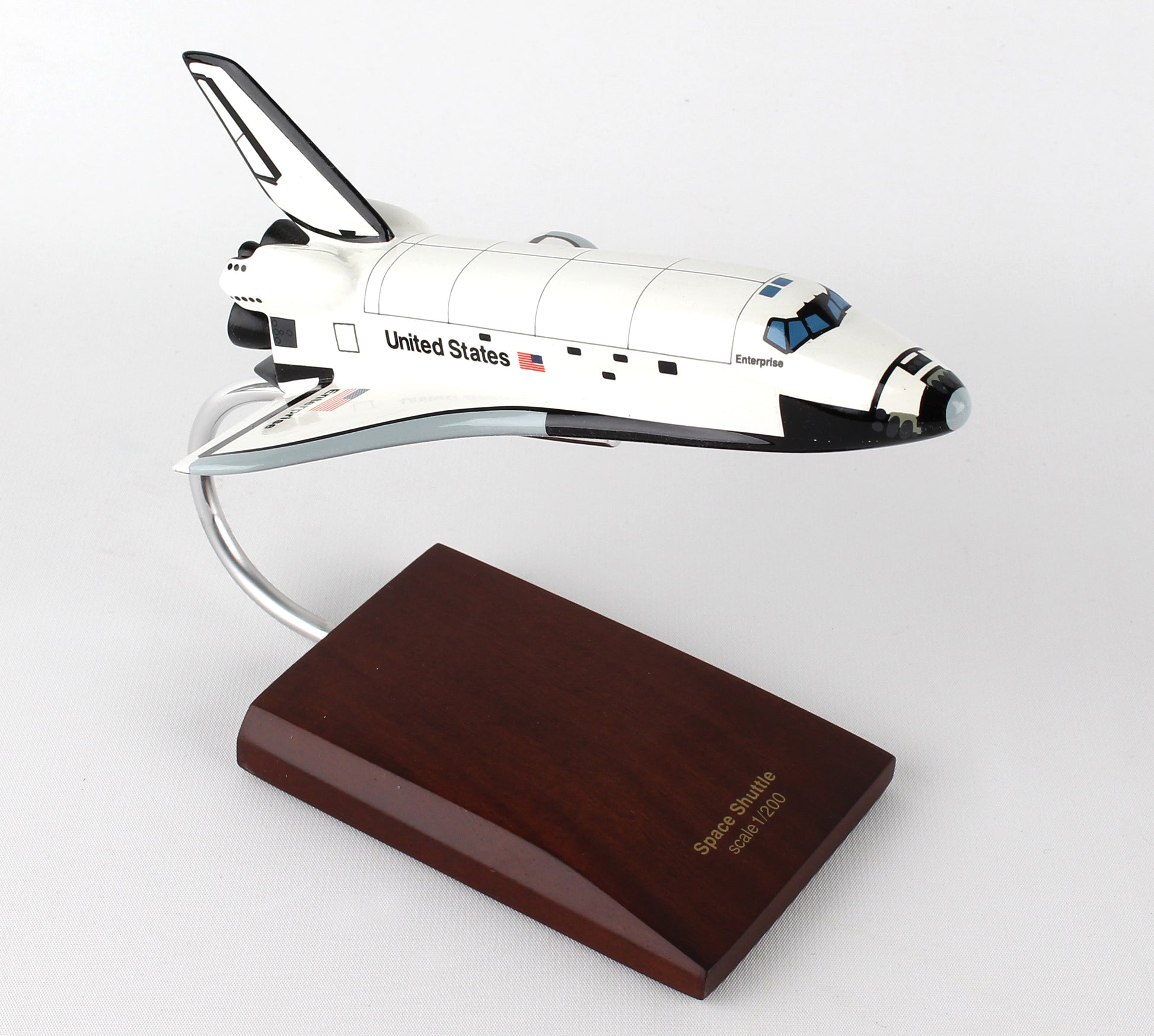 Executive Series E87020 Exec Ser Space Shuttle Orbiter 1/200 Enterprise (Kynentp)