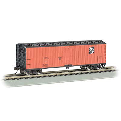 Bachmann 19802 HO Scale 40' Wood Reefer - Ready to Run - Silver Series(R) -- Union Refrigerator Co/Soo Line URTX (yellow, black)